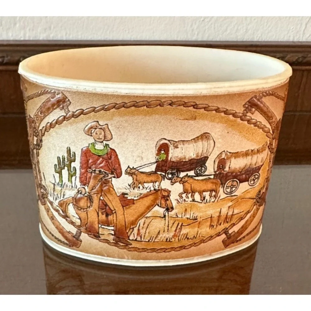 Vintage Western Themed‎ Pen & Pencil Holder - Boots, Cowboy Hat, Gun & Holster